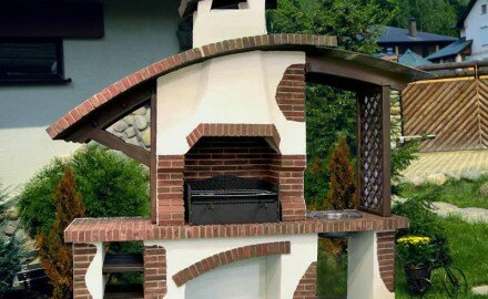 Садовая печь барбекю из кирпича для дома и дачи